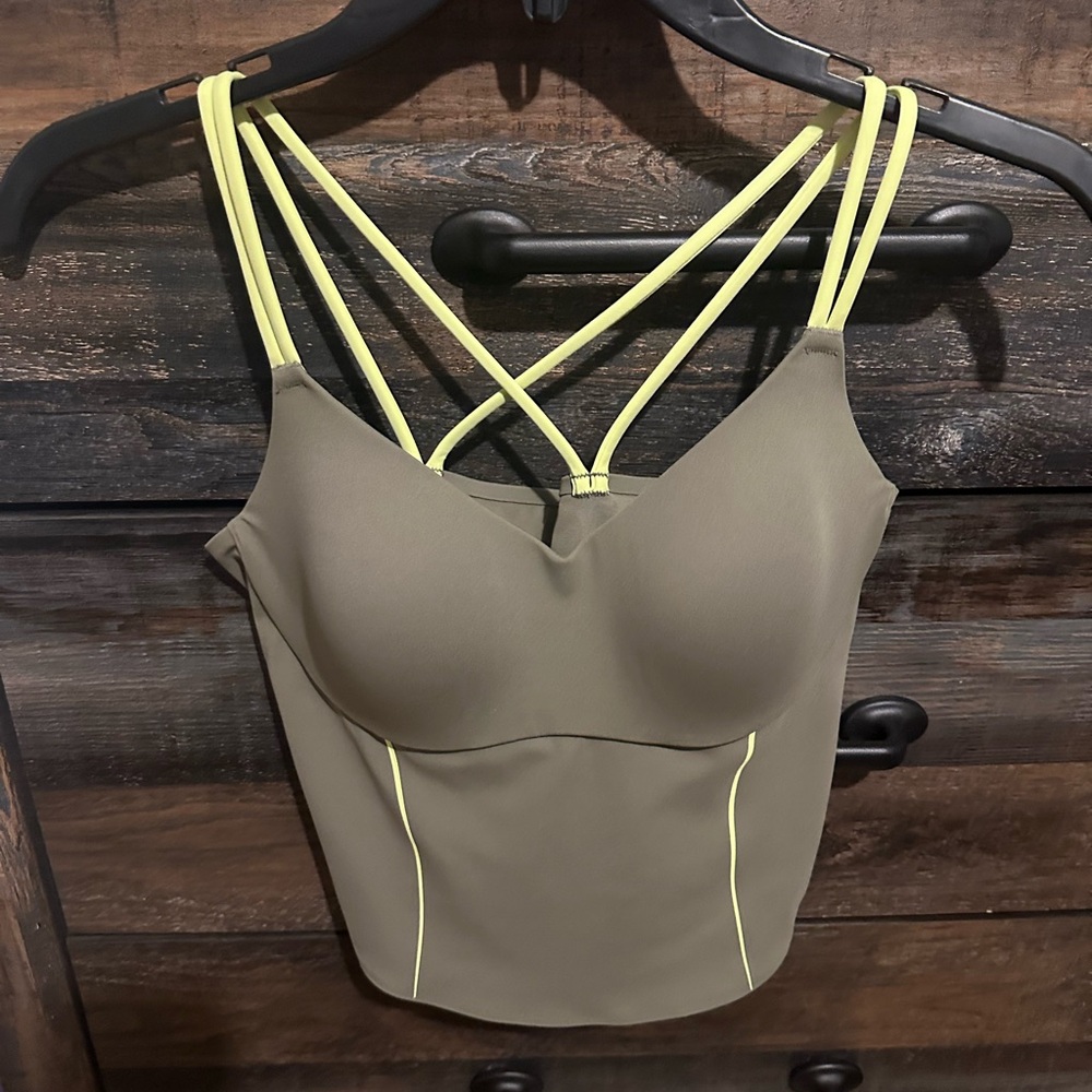 Like new Victoria Secret workout tank